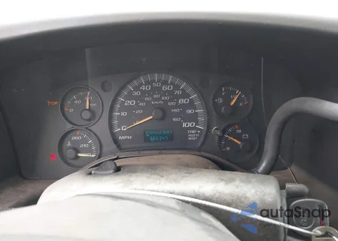 2005 Chevrolet Express from USA, damaged, VIN 1GCHG35U951218001